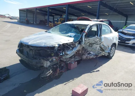 2010 Kia Forte Lx z USA, uszkodzony, nr VIN KNAFT4A25A5874810